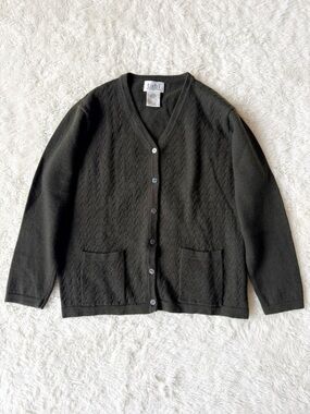 VTG Woman Forest Green 100% Wool Button Front Knit Cardigan Sweater MEDIUM